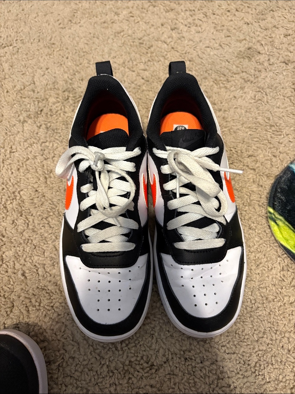 Nike Low-Top Sneakers in Black, White & Orange